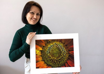 My artwork with sunflowers for the RHS Botanical Art & Photography Show, Saatchi Gallery, London. Photo by Liubov Kartashova. #2
