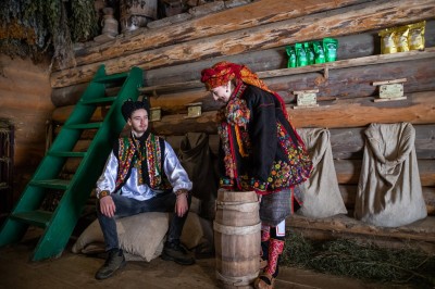 Courtship for Hutsul. Image #7