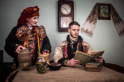 Courtship for Hutsul. Image #13