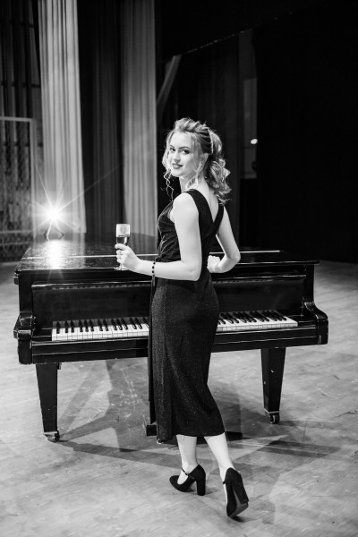 Meeting at the piano. Image #9