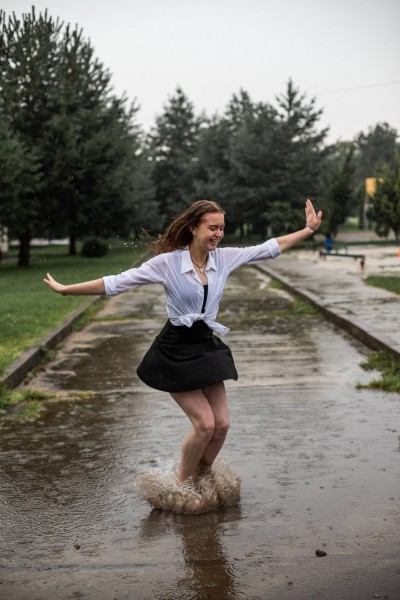 In the rain, Diana. Image #15