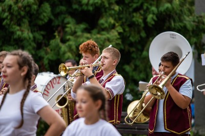 "Golden Trumpets" Orchestra and "Cheerleaders". Image #8