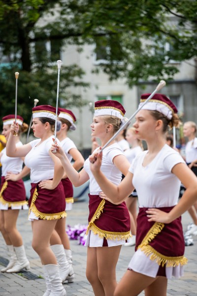 "Golden Trumpets" Orchestra and "Cheerleaders". Image #11