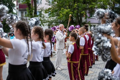"Golden Trumpets" Orchestra and "Cheerleaders". Image #17