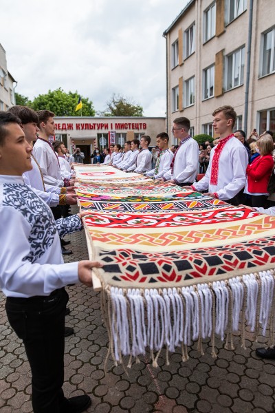 Ukraine's record - the largest embroidered towel (2021). Image #6