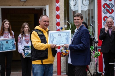 Ukraine's record - the largest embroidered towel (2021). Image #16