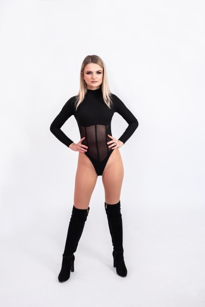Gentle and sexy. Image #7